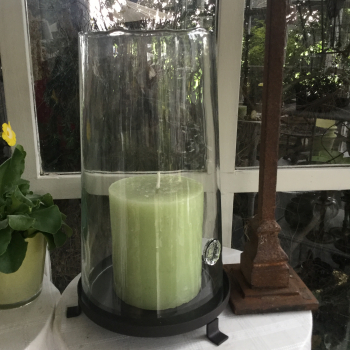Glaswindlicht auf Fuß