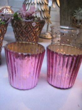 pinkfarbenes Teelichtglas