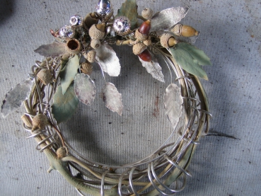 Preview: Ausgefallener Silberkranz mit Steineichenblätter und Eicheln